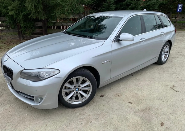 BMW Seria 5 cena 42500 przebieg: 236500, rok produkcji 2013 z Leszno małe 92